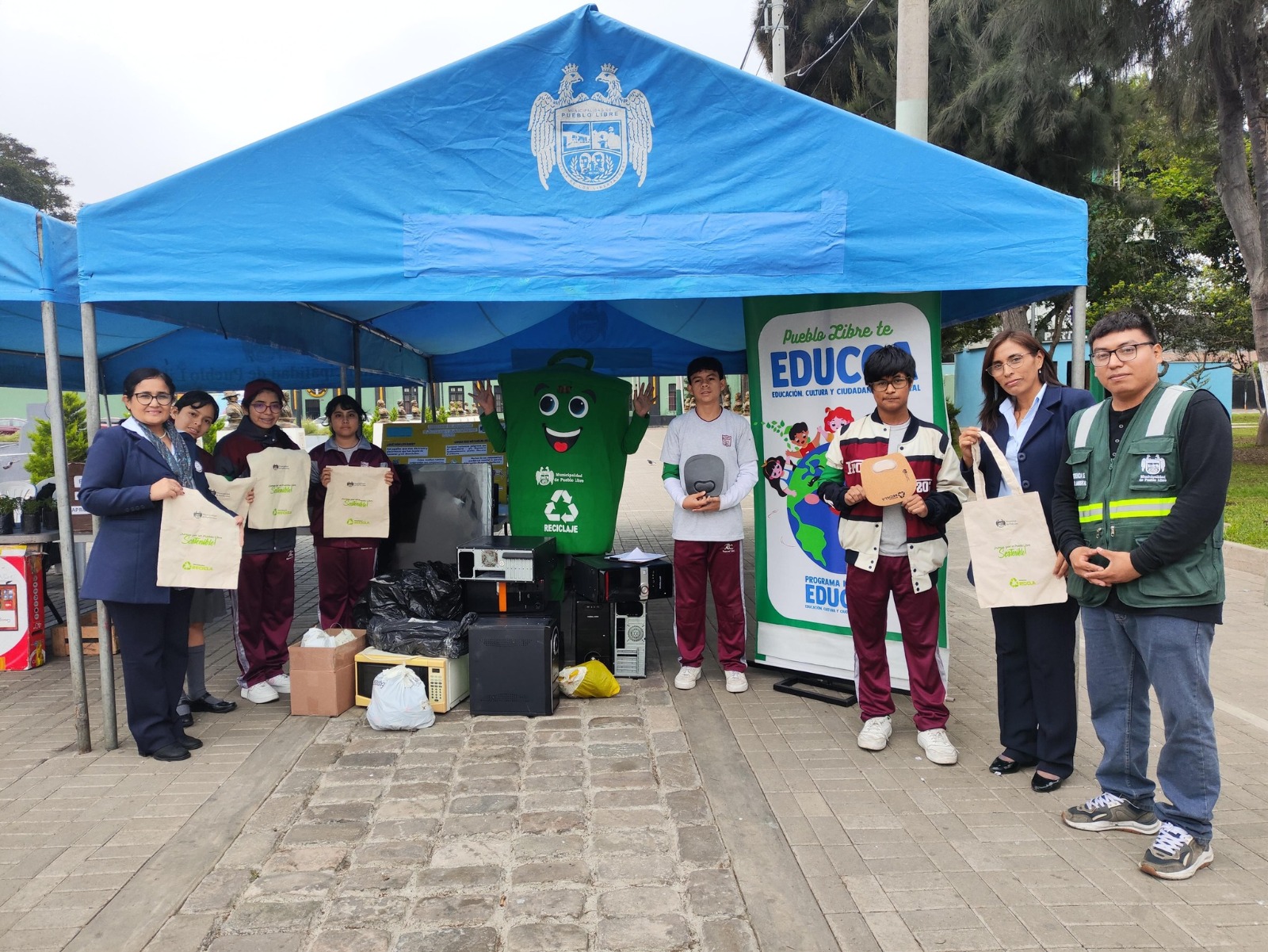 77a69703-d7a7-4412-90ee-2333034cf88a