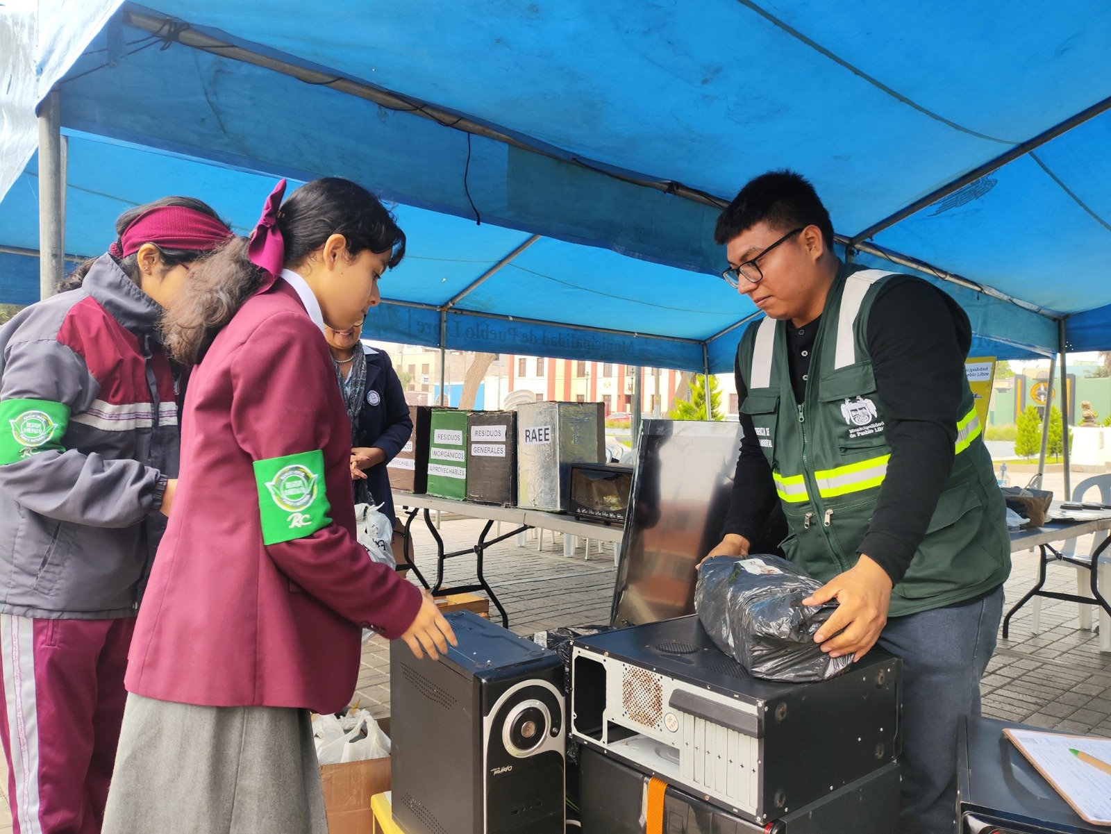 9e9b4905-b24e-4131-923d-d547e29ad69a